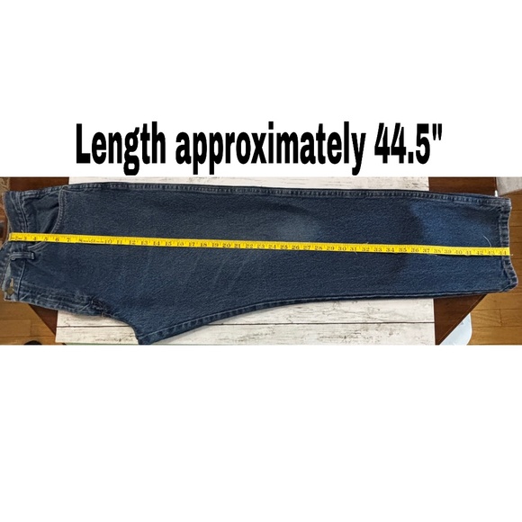 Wrangler Men’s Regular Fit Medium Wash Jeans (Size 37) - Picture 9 of 9